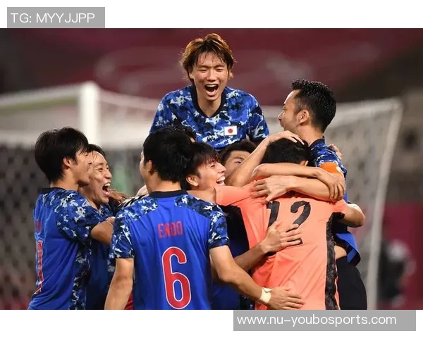 《足球小将与全球顶级球星携手竞技揭秘成长之路与梦想对决》 《足球小将与全球顶级球星携手竞技揭秘成长之路与梦想对决》